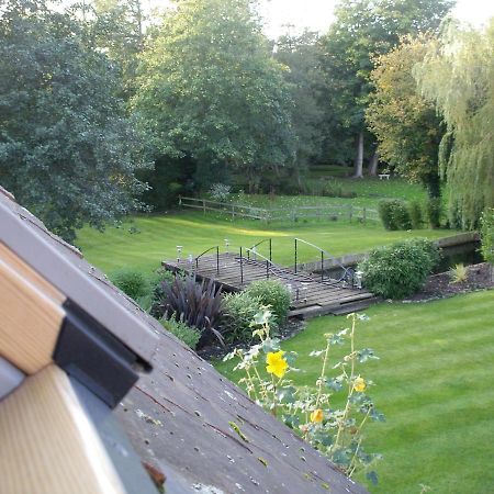 Riverside Lodge Pied A Terre Fordingbridge Exterior photo